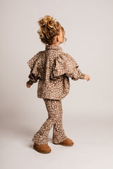 Baje Studio Preda flared legging Sand desert AOP