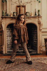 Baje Studio Preda flared legging Sand desert AOP