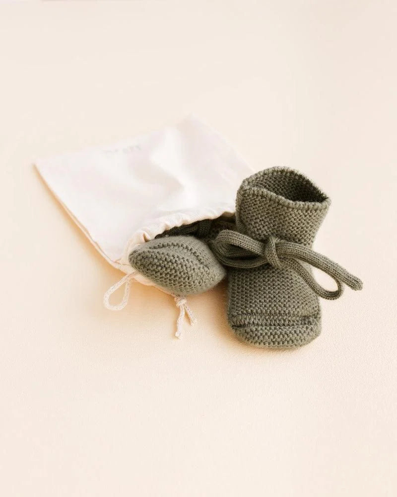 Hvid booties merinowol 0-9m artichoke