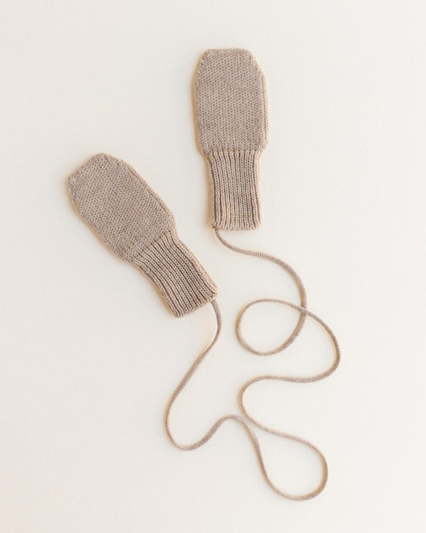 Hvid mittens Fiza sand