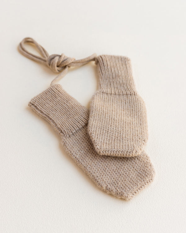 Hvid mittens Fiza sand